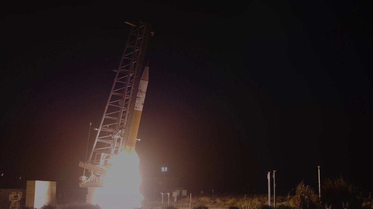 restitutorII's tweet image. 🇫🇷
France: La France a effectué avec succès le premier vol de la fusée-sonde du système Sylex, destinée à simuler des rentrées atmosphériques très rapides, comparables à celles d’un missile balistique intercontinental ou d’un planeur hypersonique.

Ce tir confirme la capacité…