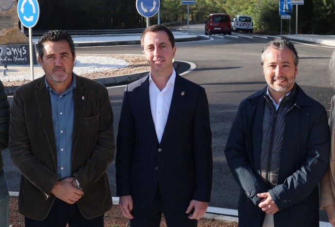 ✅El <a href="/ConselldeMca/">Consell de Mallorca</a>  aprova el projecte de renovació d’asfalt que afectarà 30 km de via entre Calvià i Esporles.  L’obra té un cost de 5 milions, renova el paviment de sis carreteres que passen per Esporles, Puigpunyent, Galilea, es Capdellà i Peguera  conselldemallorca.es/es/inicio/-/as…