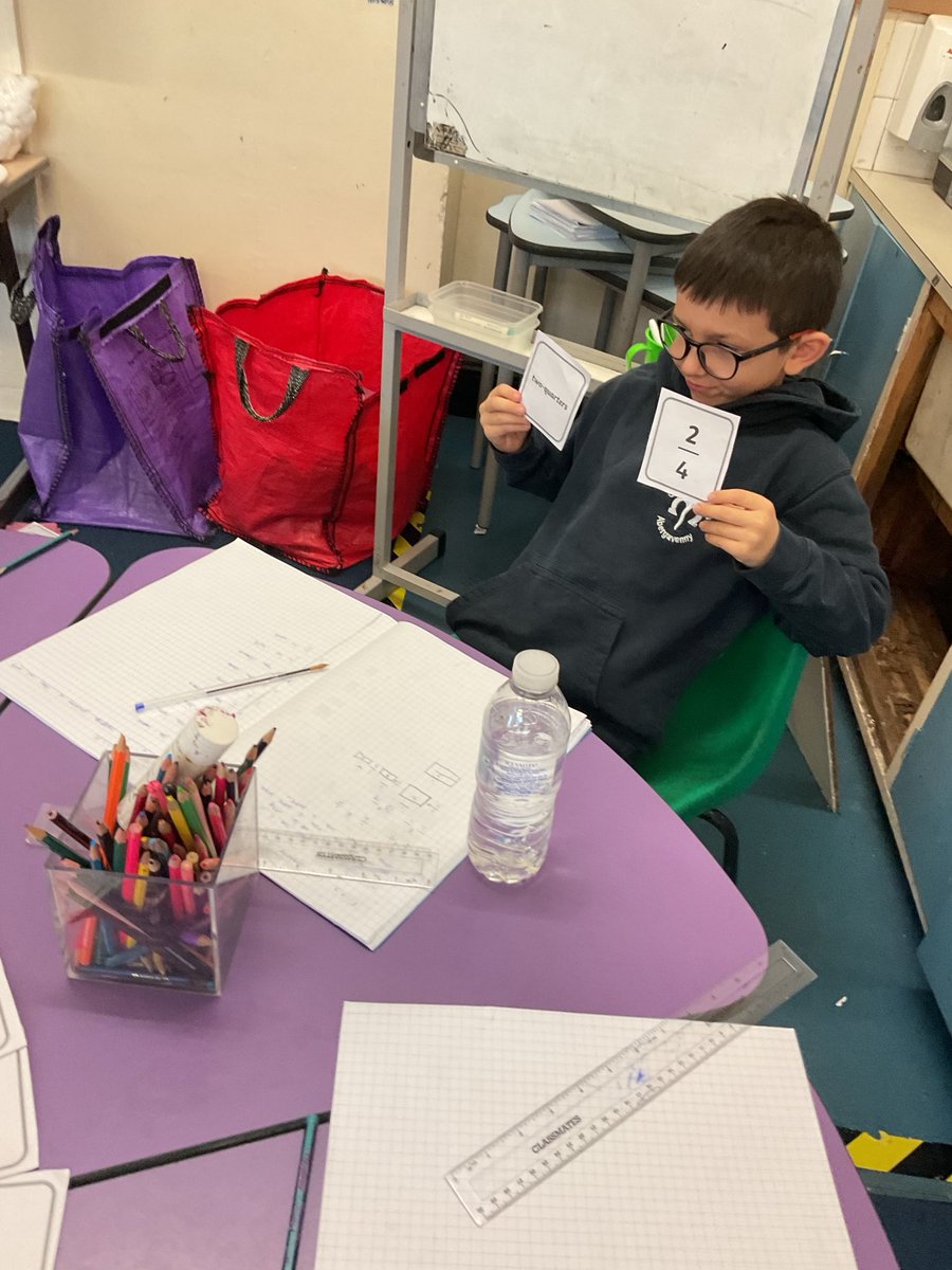 OLSMtweeters's tweet image. Year 5 having fun with fractions, learning key skills through collaboration and reasoning, #mathsisfun #ambitiouscapablelearners #creativelearning