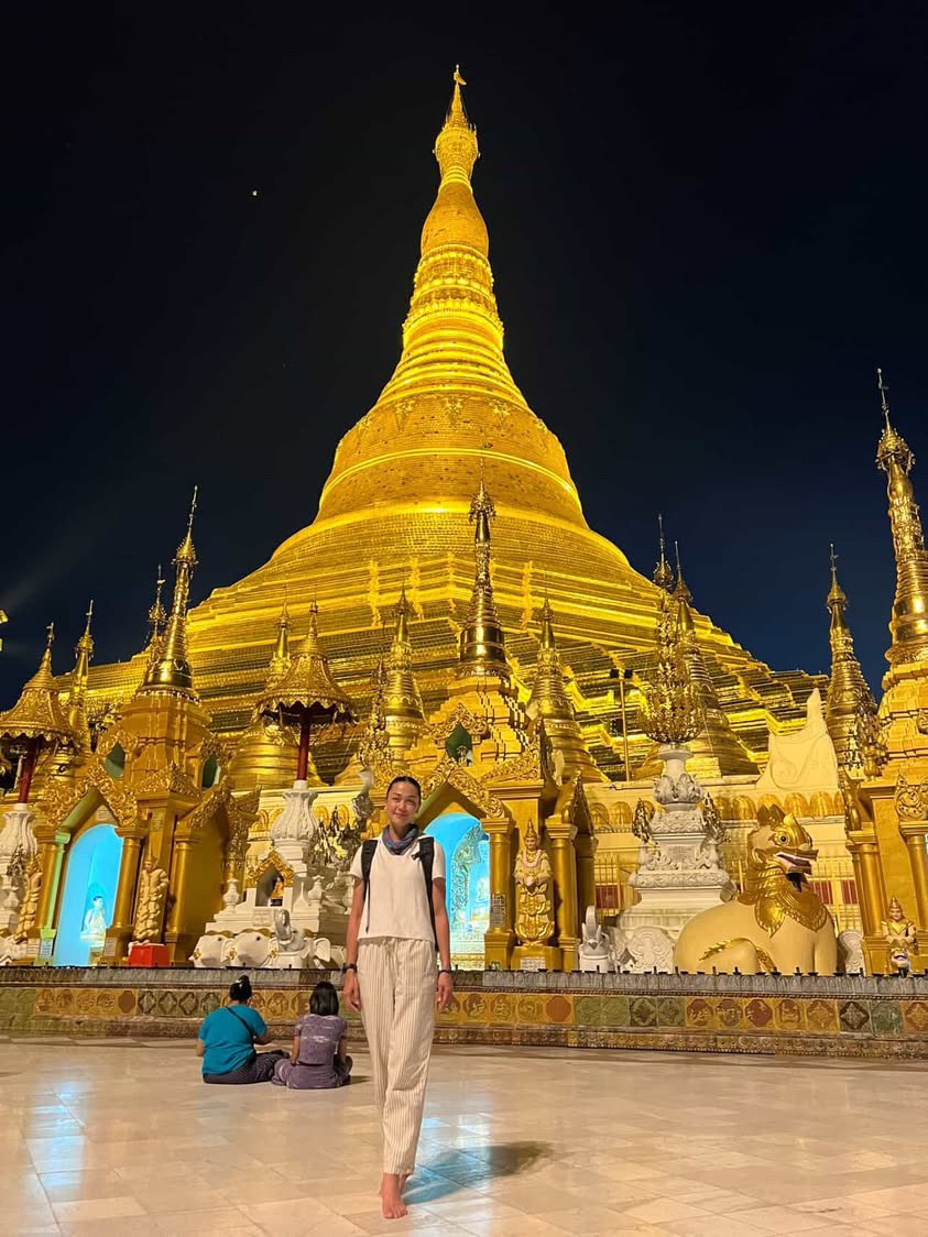 #JodiStaMaria Broadcast Channel Update❤️

"Shwedagon Pagoda at night ✨

For every square inch of this pagoda, 39,000 sheets of gold leaf were used. 😱"