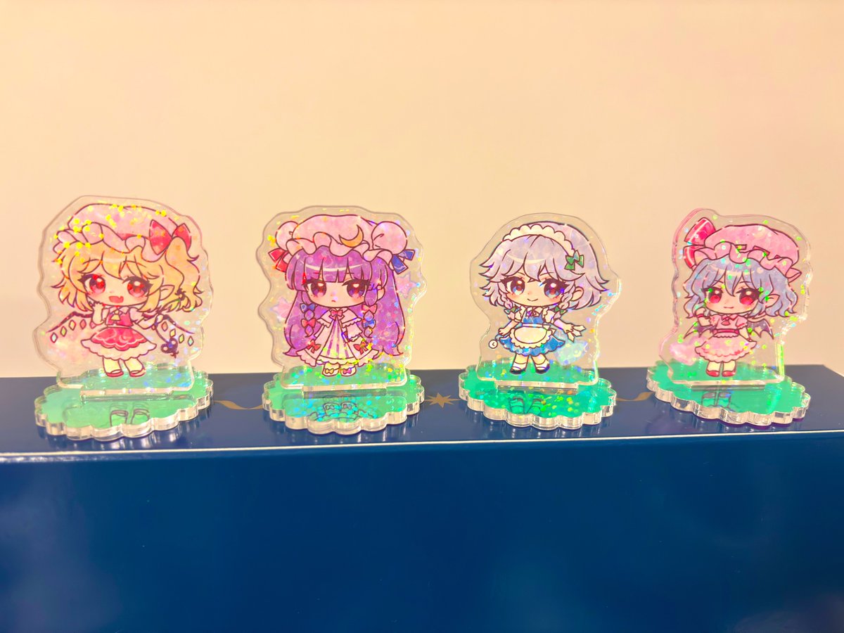 alquermes's tweet image. [新潟例大祭2サークル配布物]

ミニアクリルスタンド✨¥400

レミフラにくわえてパチュリーと咲夜が仲間入り！台座が新しくなりました(キッラキラ✨)