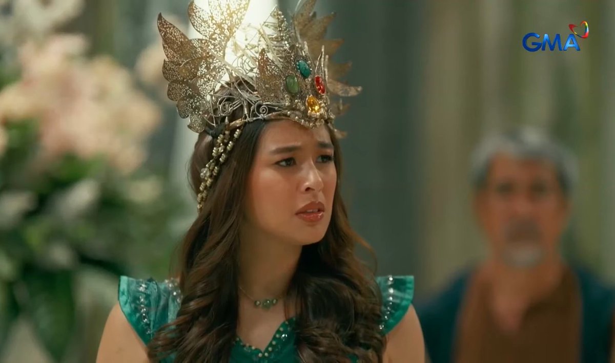 ecorreidiuhara's tweet photo. "Batid ni Pirena?" - Alena

Ayiiiiieee nag maang-maangan school of acting workshop si anteeeh na para bang wala syang alam HAHAHA medyo late nga lang pero alam nyong lahat sa Enca ang bugna ni Aquil at Gaiea noon, nakikipagmeeting pa nga kayo kay Cassy 😂

#SanggreAvisalaPaopao https://t.co/SJdBhM007l