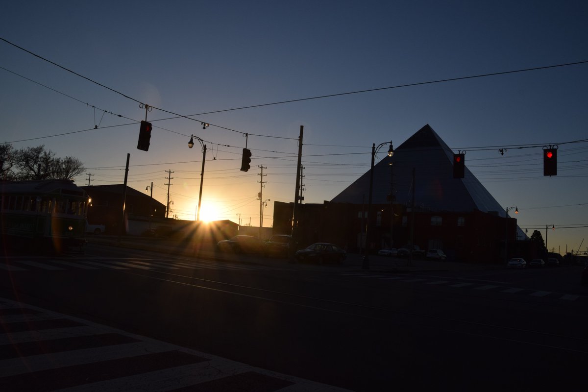 culturalfront's tweet photo. The pyramid of Memphis, Tennessee (No, not Egypt) https://t.co/FCPcYxCYJi