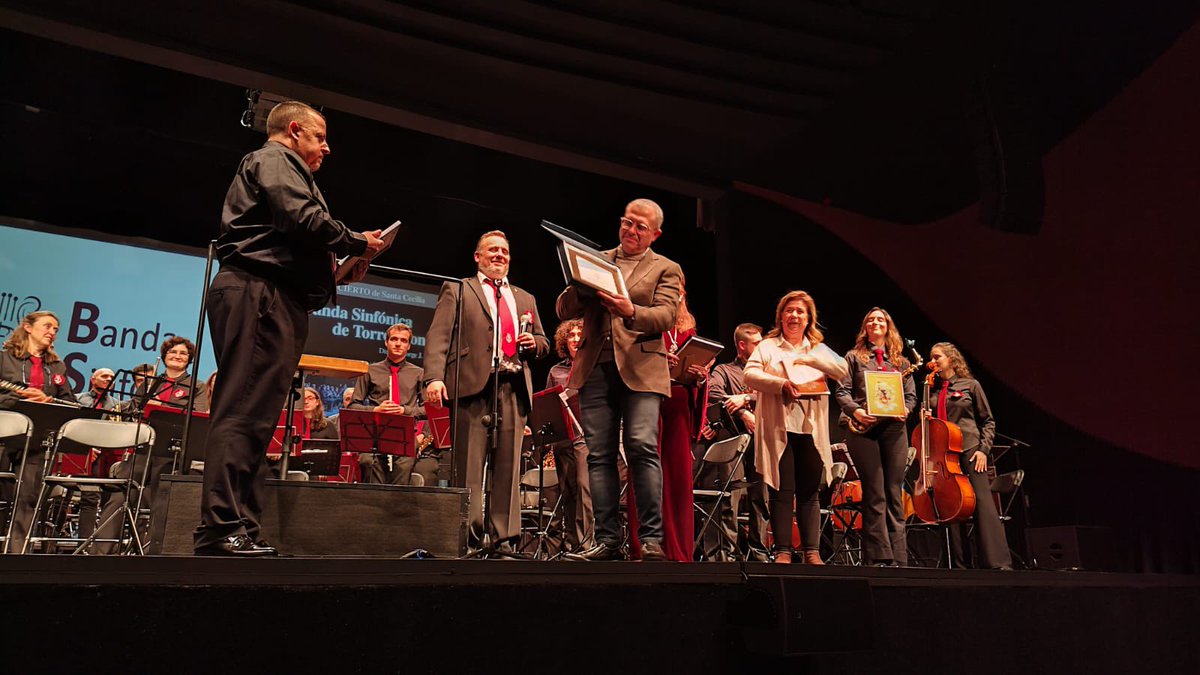 Ayuntamiento de Torrelodones tweet media