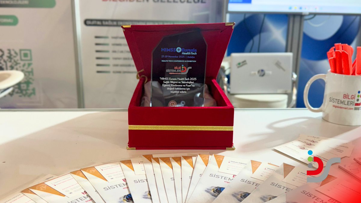 B_Sistemleri's tweet photo. HIMSS Eurasia Health Tech 2025 kapsamında, sağlık bilişimi alanındaki çalışmalarımıza yönelik takdirlerini ifade eden T.C. Sağlık Bakan Yardımcısı Dr. Şuayip Birinci beyefendiden plaketimizi teslim aldık.

Bilgi Sistemleri olarak, Türkiye’nin dijital sağlık dönüşümüne katkı sunan çözümler geliştirmeye devam ediyor; sektörün geleceğini şekillendiren bu önemli platformda yer almaktan gurur duyuyoruz. 

Sağlık teknolojilerinde yenilikçi, entegre ve sürdürülebilir çözümler üretme misyonumuzla çalışmalarımızı aralıksız sürdüreceğiz.

@suayipbirinci 

#HIMSSEurasia #BilgiSistemleri #DigitalHealth #HealthTech #HealthcareInnovation #DijitalSağlık #SmartHospital