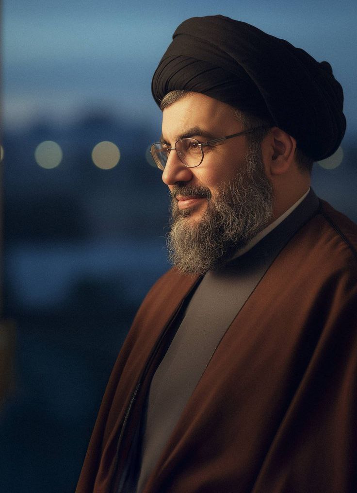 تَكتفِ الأيّامُ مِنكَ وهلْ تُرى
مِنْ نورِ طلعتِكَ البهيّـةِ يُكتفى؟