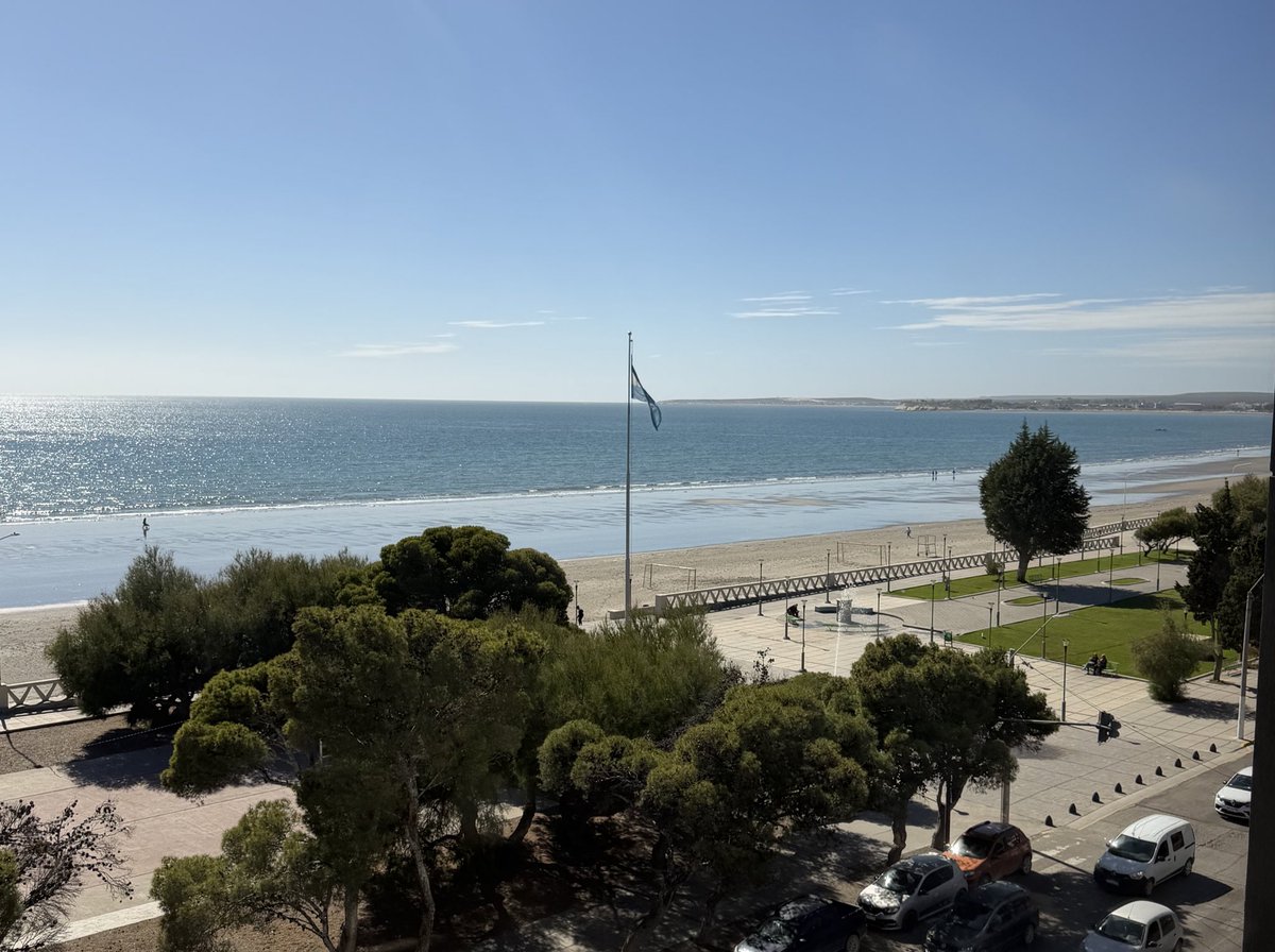 santisiri's tweet photo. hermosa mañana en puerto madryn 😍 https://t.co/pzCc6BM0z3
