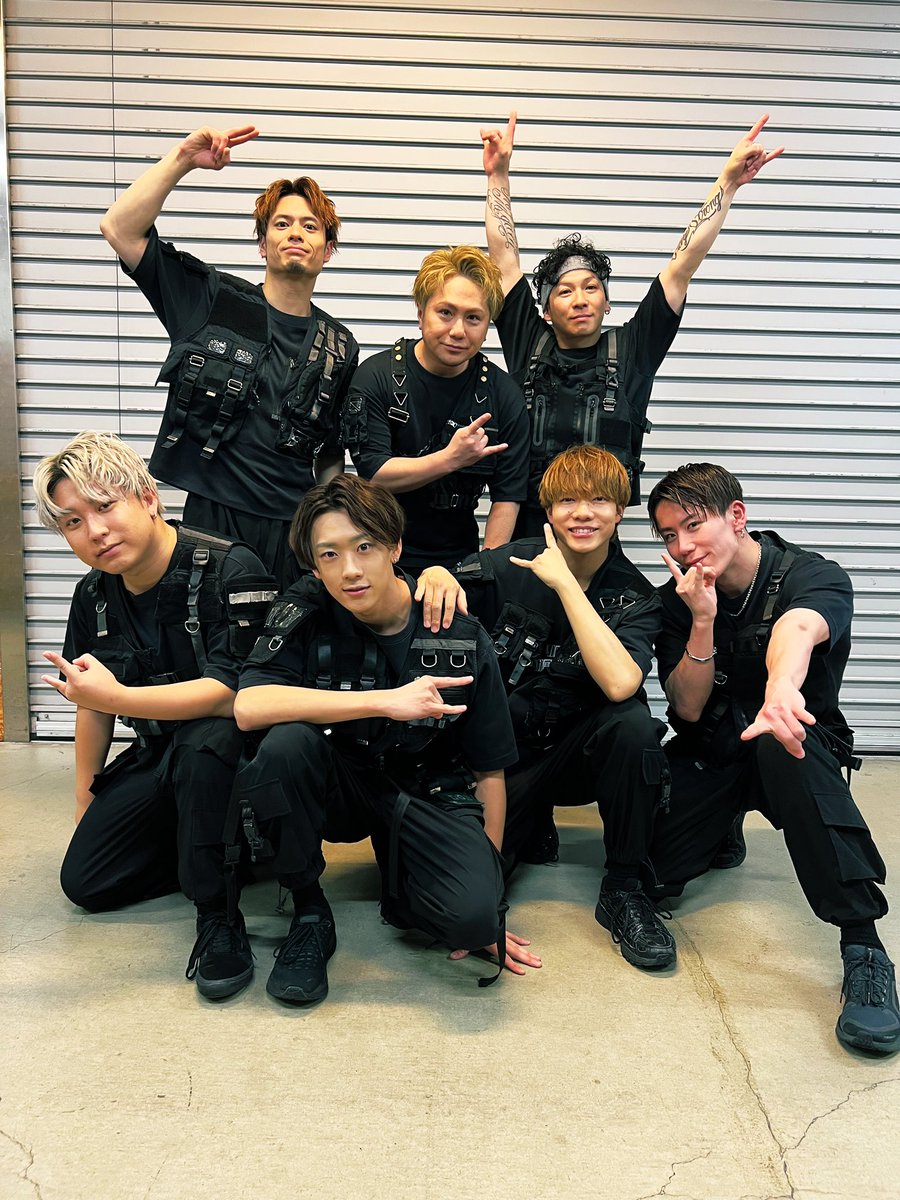 Shinsukeflow's tweet image. 『ヒプノシスマイク -Division Rap Battle-』Rule the Stage《Division Jam Tour》vol.1

大阪公演3ステージありがとうございました😊

沢山盛り上がってくれたり、ダンス一緒に出来て最高に楽しかったです🕺

次は札幌お邪魔します！

どのくらい寒いか知ってる方いたら教えて下さい🧑‍🏫
#ヒプステ
#DDB