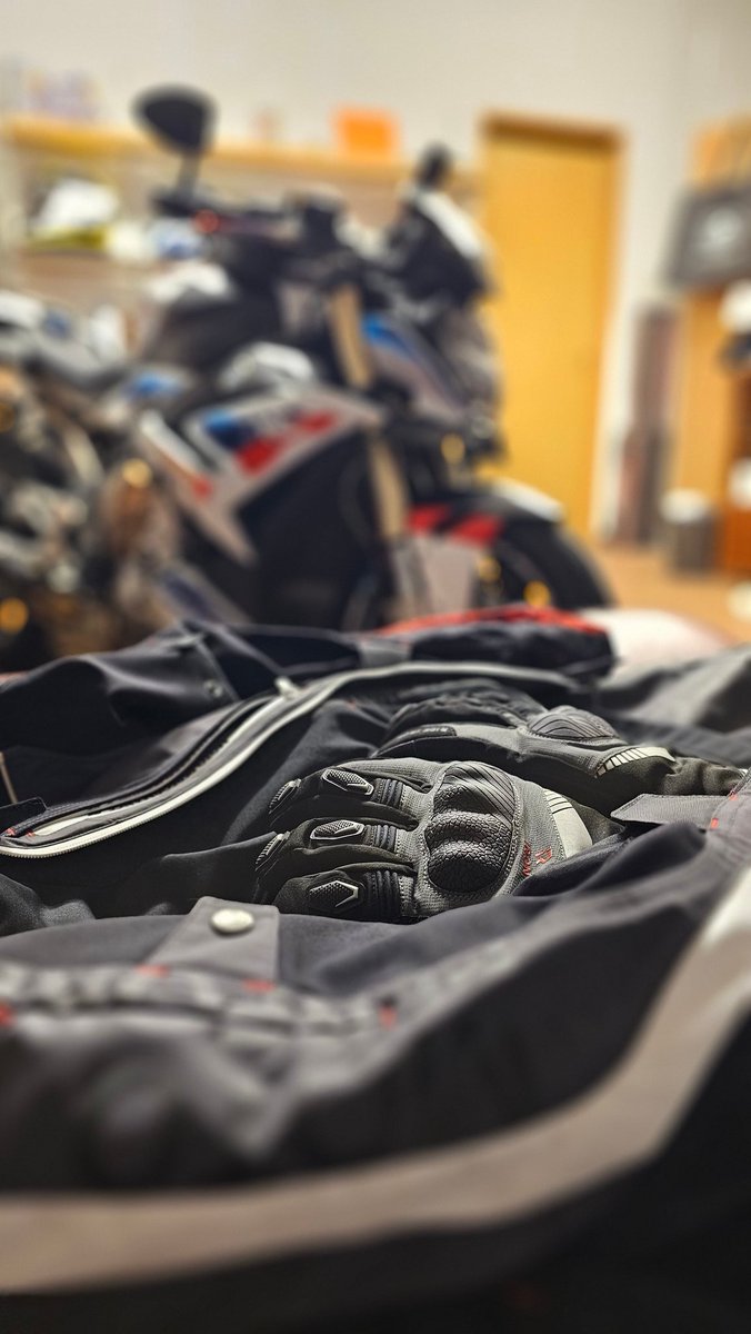 つよポン (@ThuyoshiZ900rs) / Posts / X