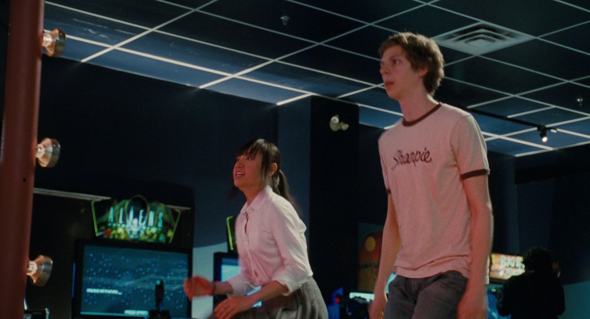 GAltringham's tweet photo. James Cameron's ALIENS (1986) in Edgar Wright's SCOTT PILGRIM VS. THE WORLD (2010) #FilmsinFilms https://t.co/hWeijuIPru