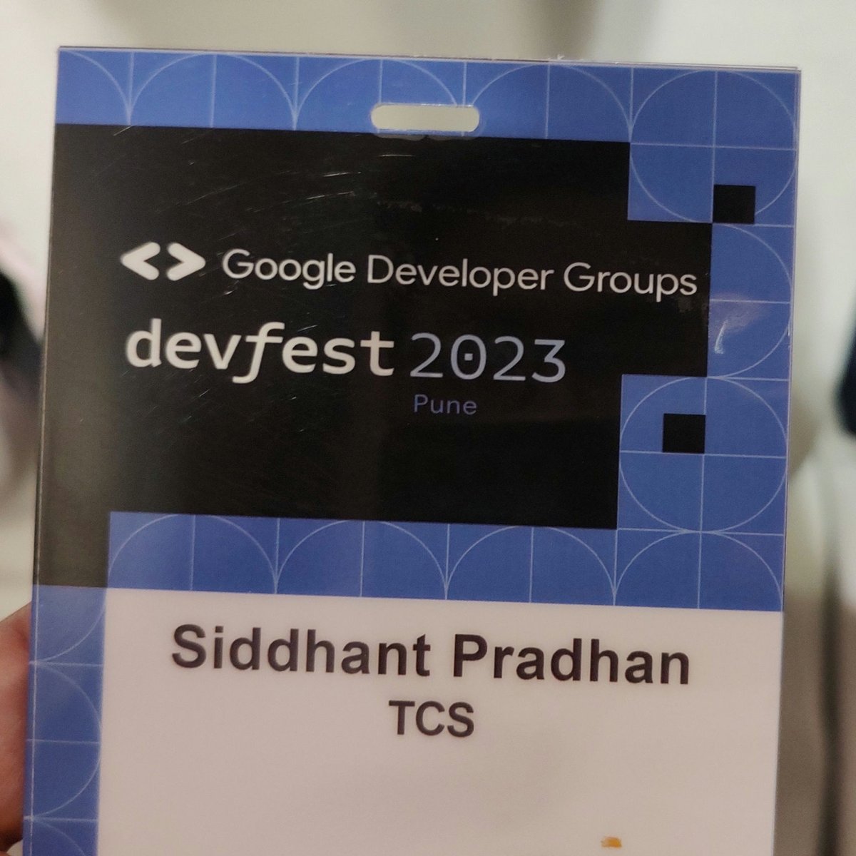 Siddhant2202's tweet image. I’m looking to attend GDG Pune to learn &amp;amp; contribute, but facing financial constraints.

If any partner/organiser/startup needs support at their booth or operations, I’m open to volunteering

#GDGPune #GoogleDevelopers #PuneTechCommunity