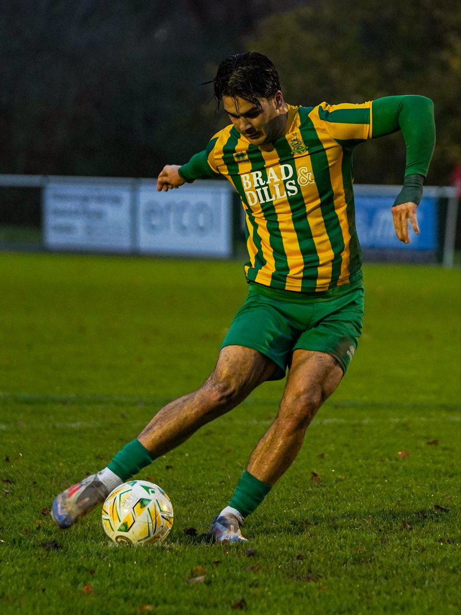 Harpenden Town FC tweet media