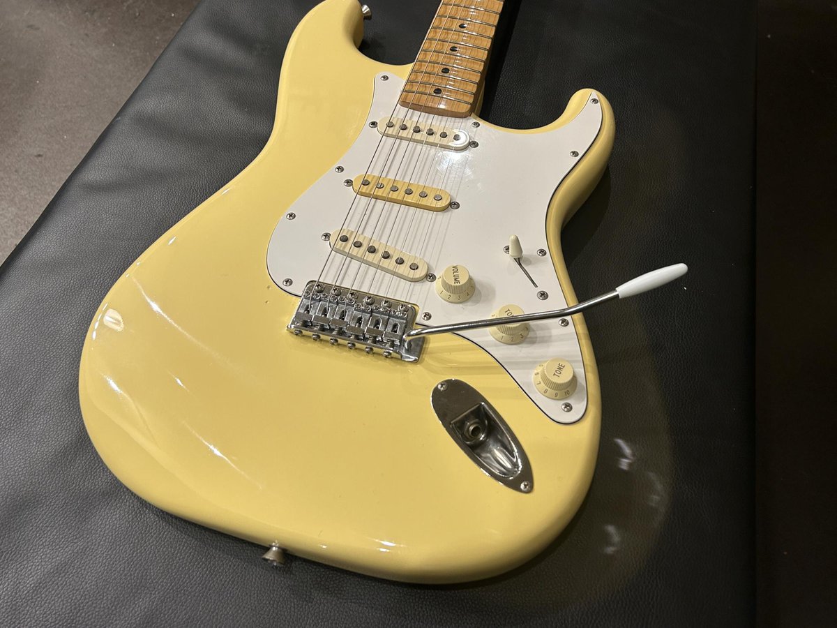 mojo_guitars's tweet photo. Fender Japan ST72-86 DSC
インクヴェイモデルではありませんが、フロントとリアにDiMarzio HS-3
スキャロップ指板です。
https://t.co/aODIiDTGaj
https://t.co/y0VPvsRETn

MOJOGUITARSでは楽器の買取・委託も承っています
お気軽にお問い合わせください https://t.co/hhIe9GADP5