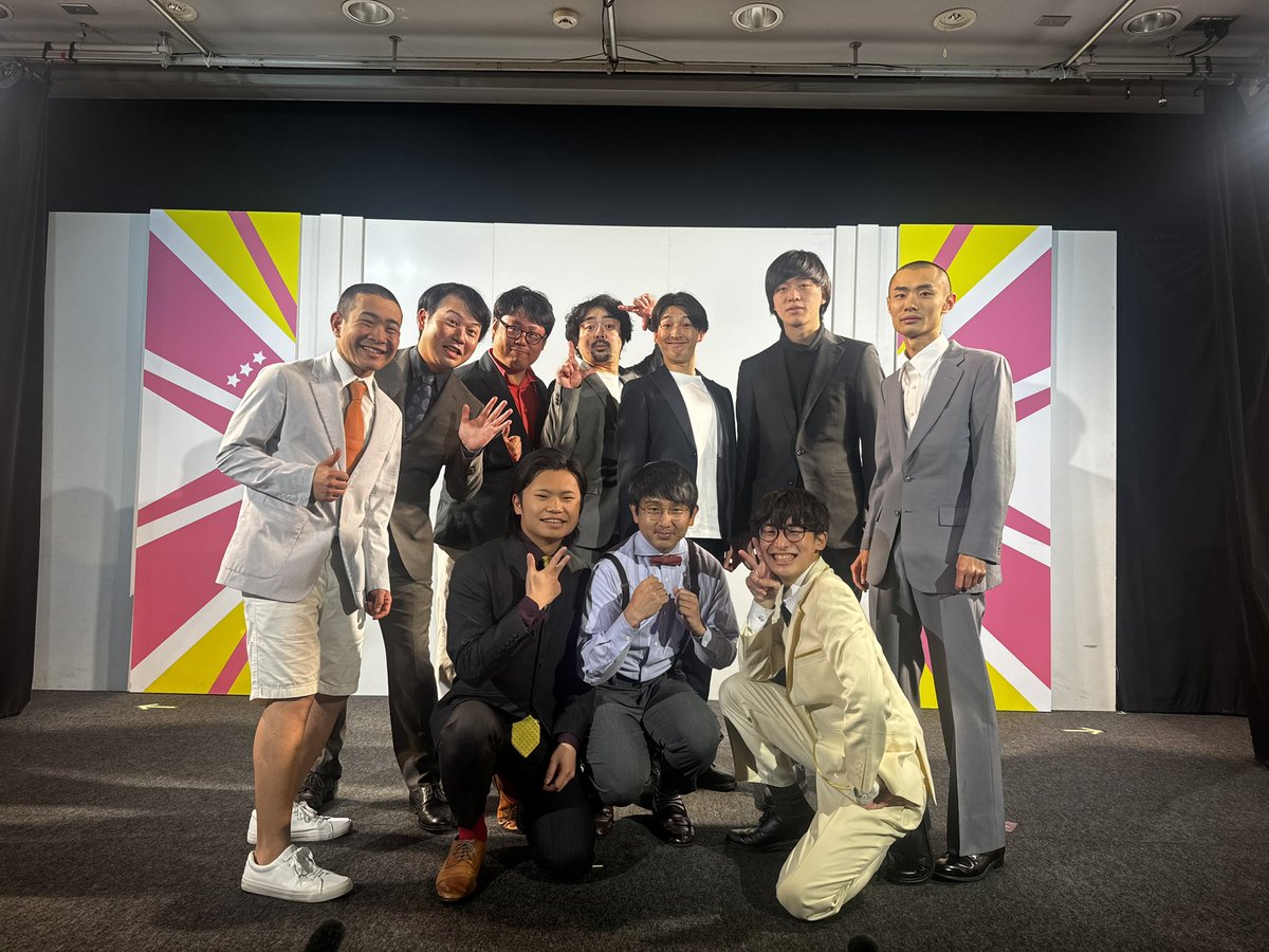 gold_planet1209's tweet photo. 【ライブ情報】
ネクスタ
🗓️12/9(火)🕑16:00📍西新宿ナルゲキ

出演者
ガンガンヒーロー/バリービスタ/不死身のレモン水/ひょろし/しだん家🆕

この日はバリービスタそうやさんのリアル誕生日！誕生日にちなんだ企画あります！
しだん家さんも駆けつけてくれます！！！
取り置きはDMまで！ https://t.co/VZKhtLSVEe