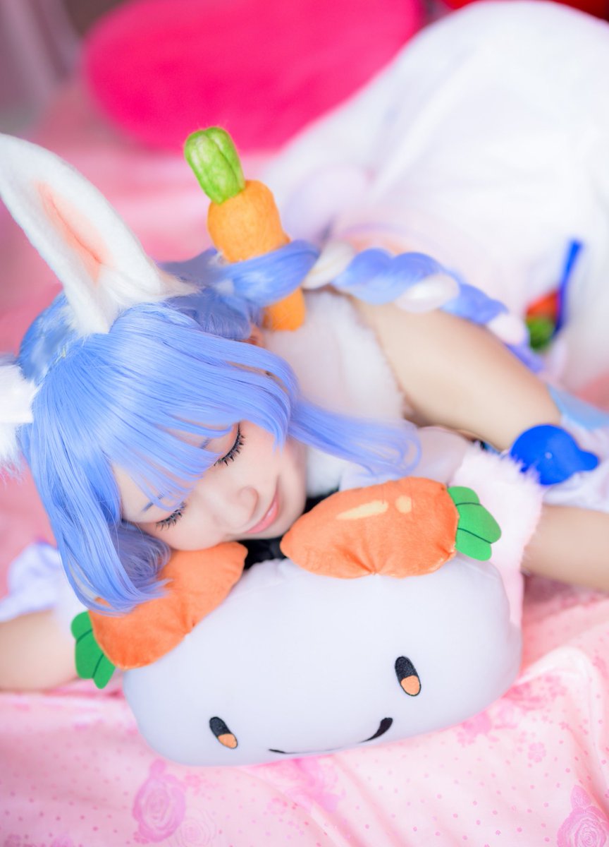 .
　cos play 
　　　hololive　/　兎田ぺこら 👯🩵

　タグ ▶︎  #北の国からホロライブ2025