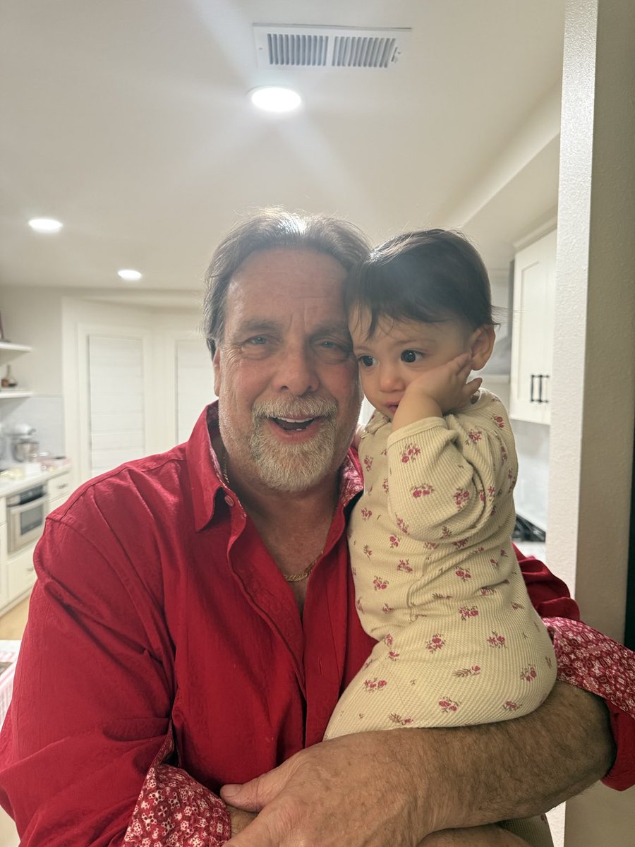 TheRealSignGuy tweet media