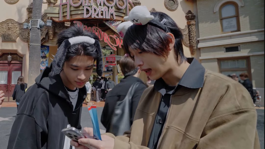 kh1ovele's tweet image. ขุน : ตอนนั้นมีไทยเน้กอยู่ด้วย มาได้ไงวะ