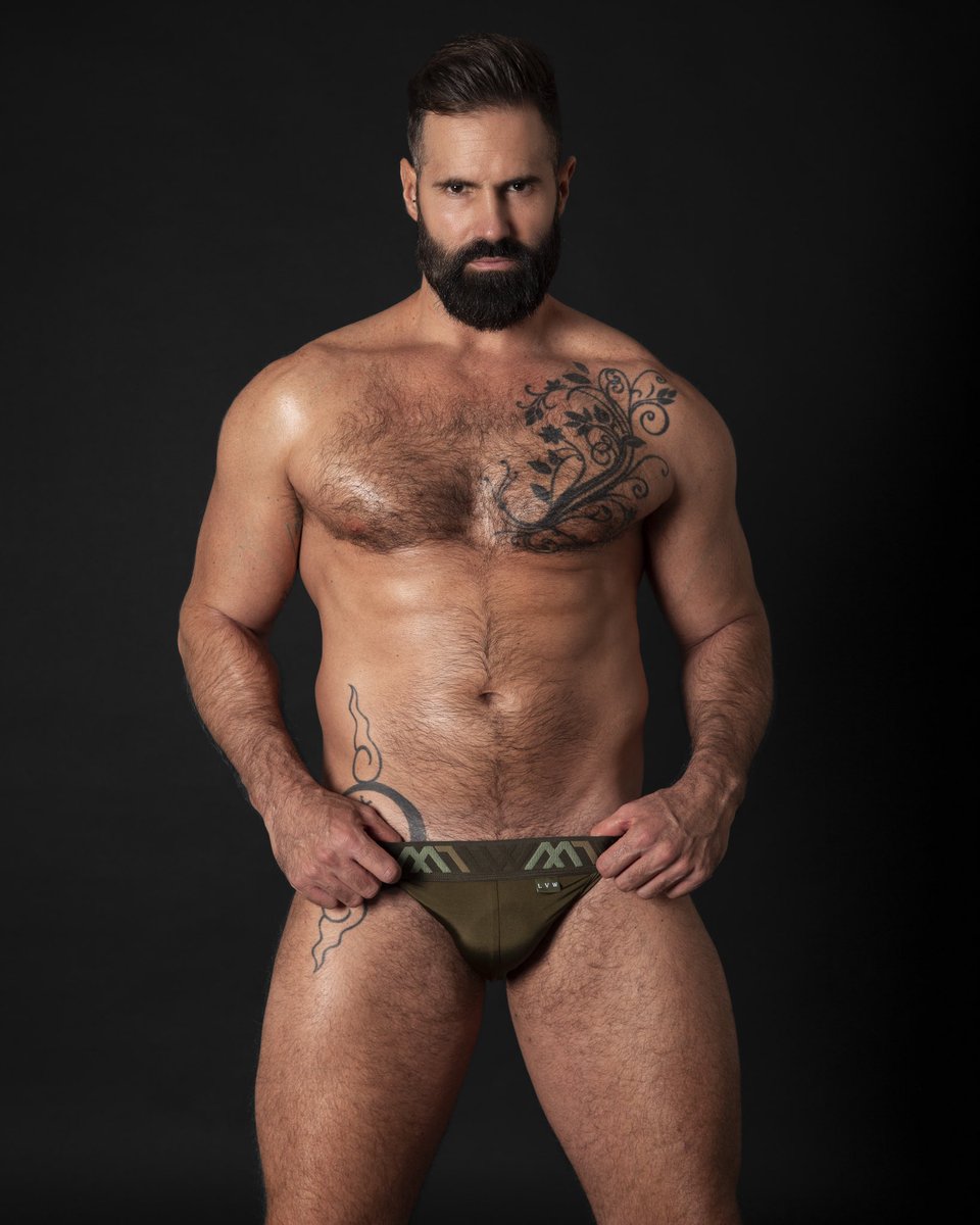 P A B L O   B O R D E S tweet media