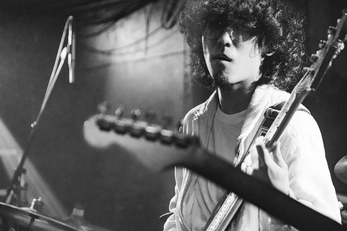 Live!!

次回公演は名古屋🧡

￣￣￣￣￣￣￣￣￣￣￣￣￣

12月10日(水)
名古屋ell.FITS ALL

w/ ビレッジマンズストア / Gordon

＿＿＿＿＿＿＿＿＿＿＿＿＿

開場：18:30 開演：19:00

プレイガイドにてチケット販売中!!
🎫 eplus.jp/sf/detail/4404…