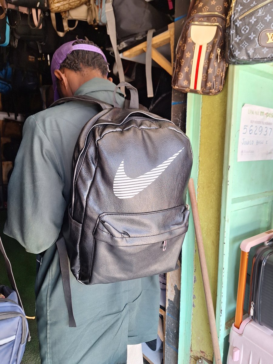 JuwicoBags's tweet photo. Designer backpacks zimeingia.
Delivery niliwaambia ni countrywide Call or WhatsApp
0792136891 
#Juwicobags #goodbags #goodvibes #laptopbag #backpack https://t.co/0VF4lQZTMM