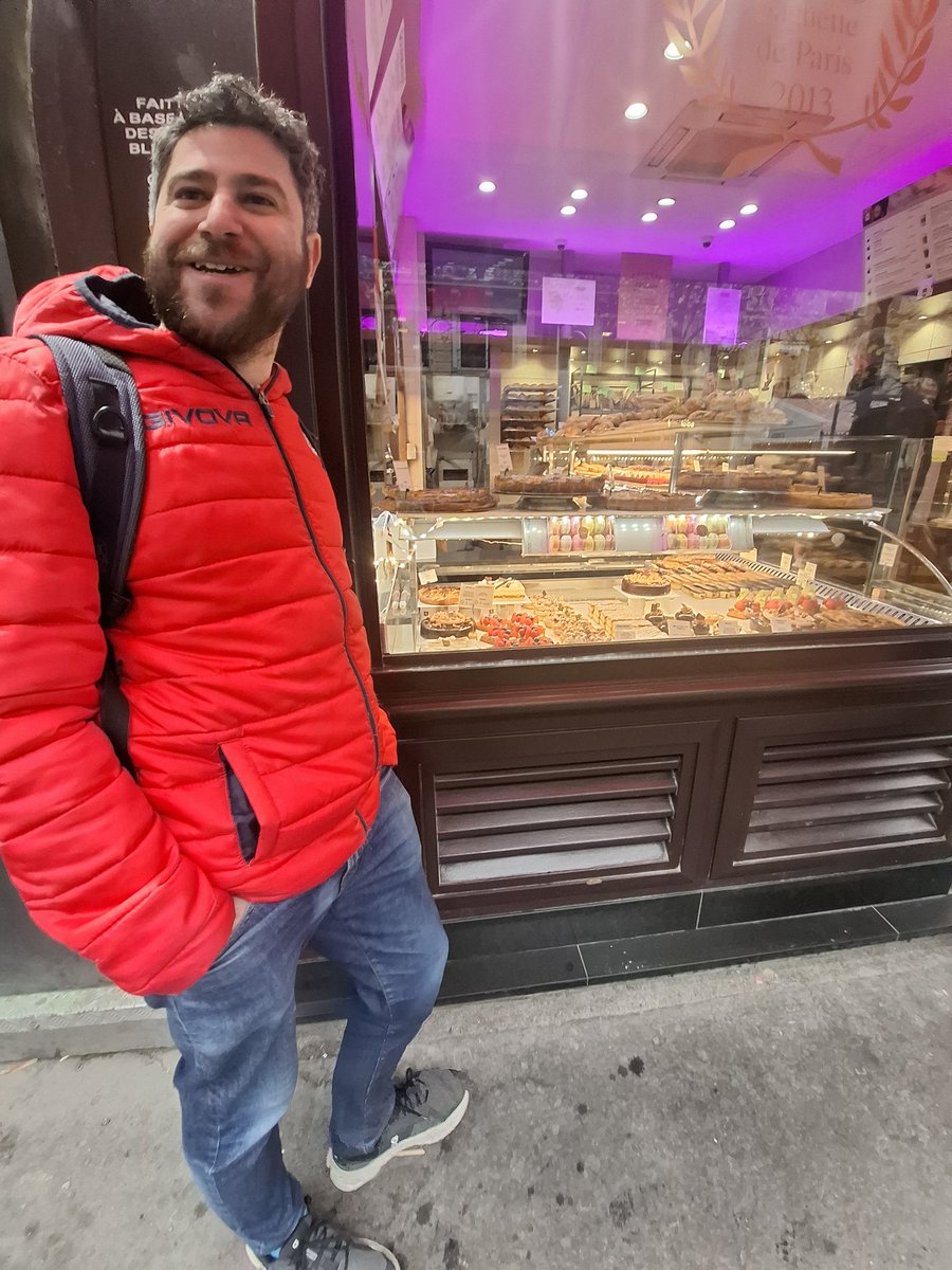 בקרוב הקטע המלא, אז בינתיים: מגיעים לפריז? <a href="/nadav_bas/">NadavBas 🇪🇺🇫🇷</a> הוא האיש שאתם צריכים כדי להעצים את המסע בכל גזרה. בדגש על אוכל, אבל גם תרבות הסטוריה ואמנות. גם אם הייתם כבר מלא פעמים, או שזו רק פעם ראשונה: ההדרכה והליווי שלו הם משהו שיהפוך את הביקור שלכם לבלתי נשכח