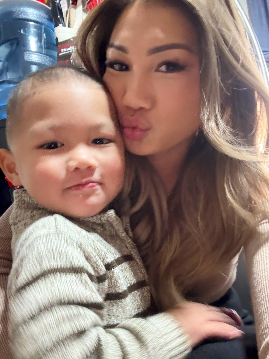 Misskellls's tweet image. Thanksgiving 2025 🦃