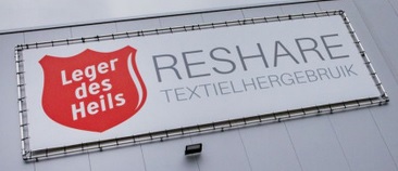 Excursie 4V-NLT
Deze week zijn leerlingen bij de sorteerhallen van Circulus/ReShare (Landelijk Sorteercentrum) op het bedrijvenpark A1 in Deventer geweest.
ReShare Deventer bedankt voor de leerzame rondleiding!
#EttyHillesumLyceum #HetVlier #Excursie4VNLT #ReShare #Deventer