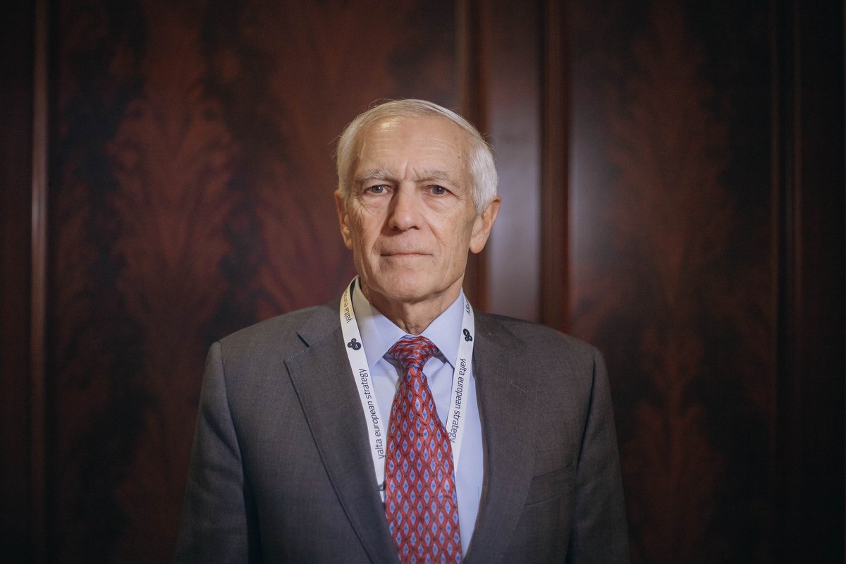 davinci_army's tweet image. Коли ворог намагається розхитати фронт і суспільство — рятують Штурмові війська і наша єдність.

Про гібридні методи росії ще раніше попереджав генерал Веслі Кларк, ексверховний головнокомандувач об’єднаних сил НАТО в Європі.

«Я чув про ідею генерала Сирського створити штурмові…