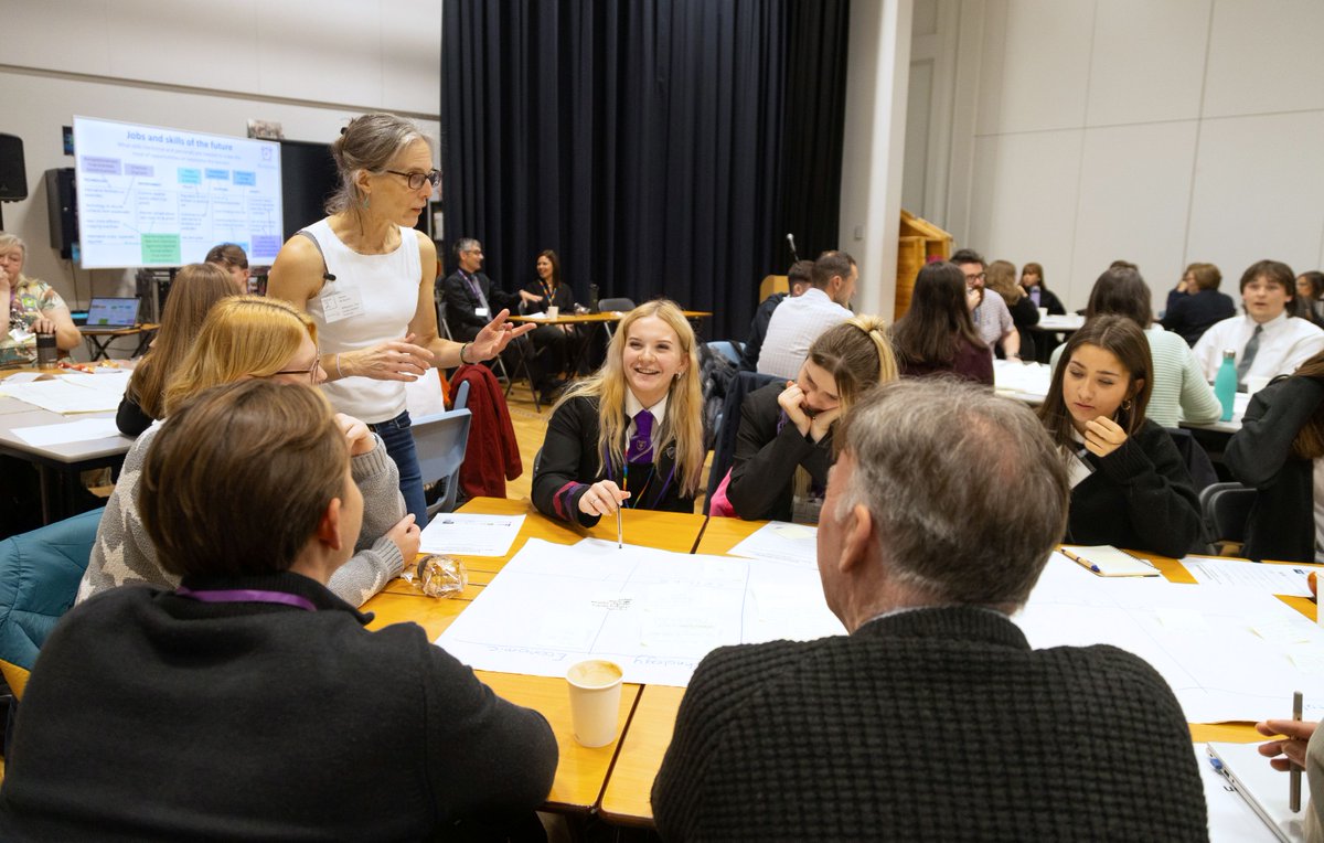 skillsdevscot's tweet image. A partnership between Skills Development Scotland, The James Hutton Institute and @BerthaParkHigh in Perth is supporting teachers to incorporate education of green skills in the classroom. Read more in @HeraldScotland heraldscotland.com/news/25651202.… @JamesHuttonLtd