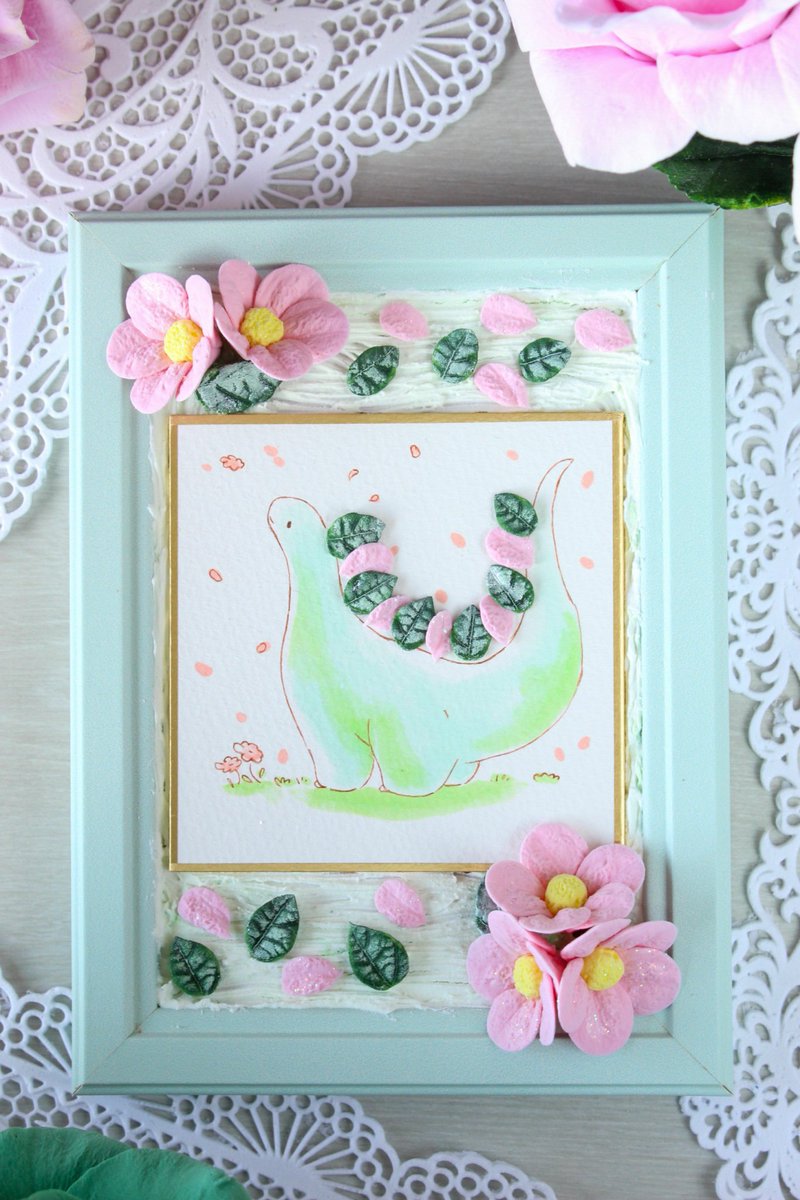 kobahandmade's tweet image. #お花でつむぐ物語

C-5 きょうりゅうさん
C-7 ココアねじゅ原画キーホルダー 
C-8 いちごミルクねじゅ原画キーホルダー 
💐通販掲載リストより💐

こちらの3点となっております💡

《通販は期間限定です》
11/29（土）15：00〜
12/1 （月）  18：30まで