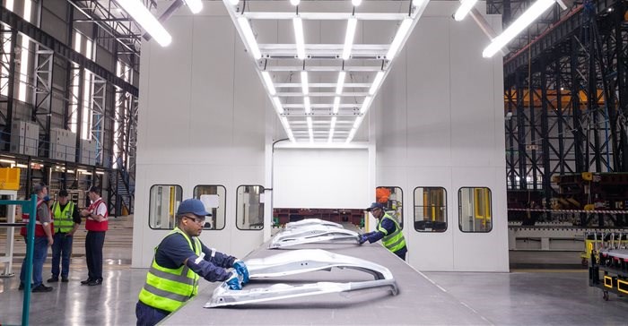 VSL Manufacturing unveils R750m plant to power Isuzu SA supply chain bizcommunity.com/article/vsl-ma… via <a href="/Biz_Auto/">Bizcommunity Auto</a>