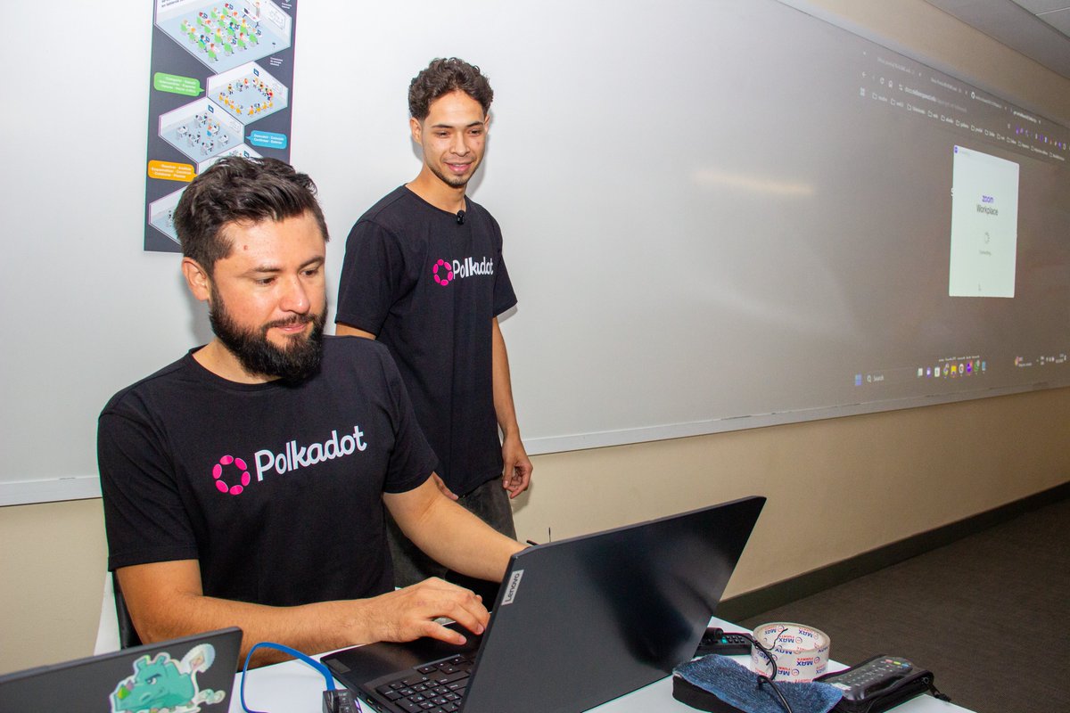 Road to sub0 – Builder Party in Medellín brought together local developers, founders, and Web3 enthusiasts. 🇨🇴