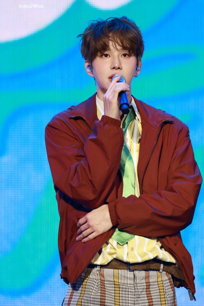 bednbeanbag's tweet photo. 음방에서도 블러셔떡칠 하기로 약속한거다 https://t.co/9eA7ojJvlT