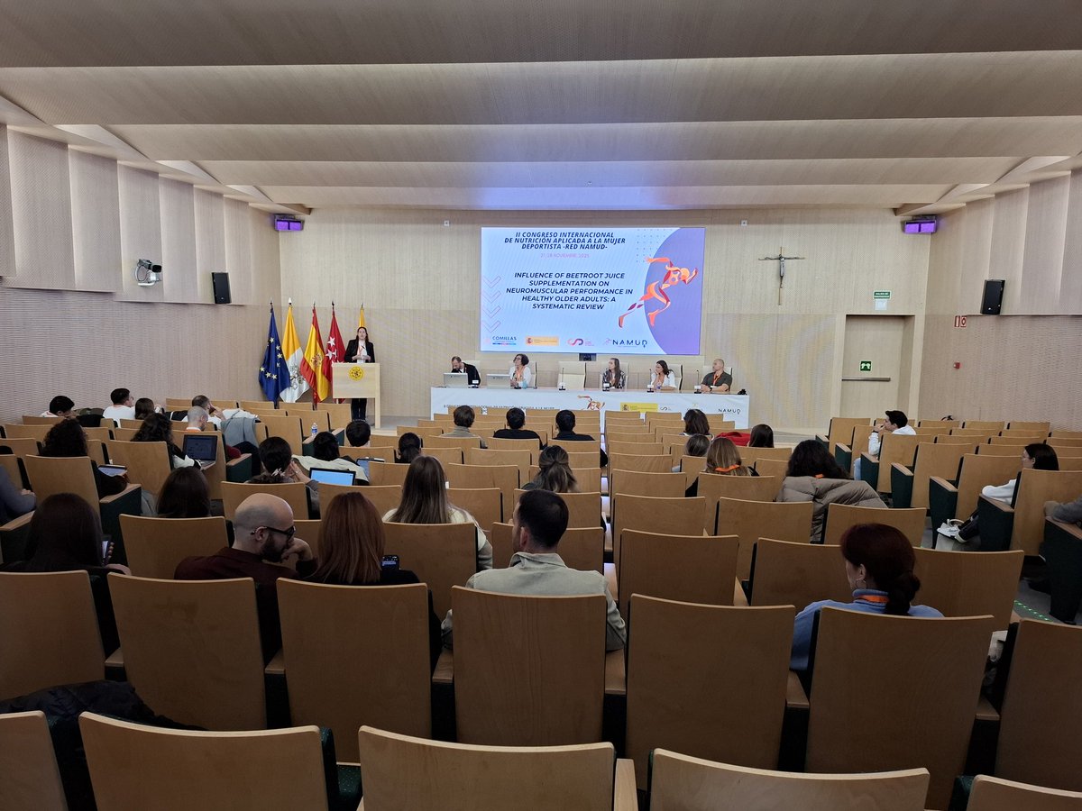ComillasCHS's tweet photo. Segunda Jornada del #CongresoNamud2025 que comienza con las comunicaciones orales de Sofía Gaos y Elena Sebares de la @ufvmadrid, Marta del Val, de @UAHes.
@rednamud
#nutriciondeportiva
#mujerdeportista https://t.co/6dSaDxqtgm