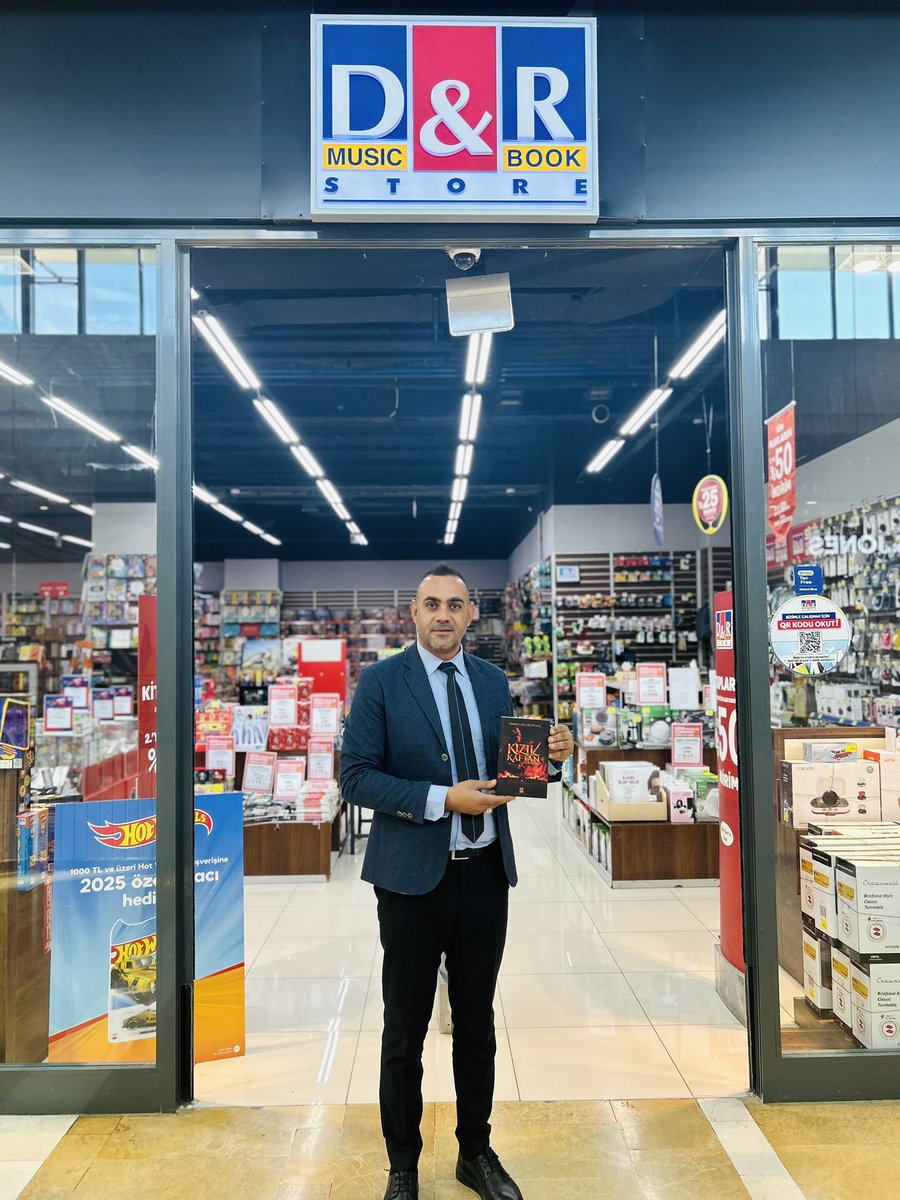 Yazarımız   Ömer Çağlar Yılmaz’a bu değerli eser için teşekkür ederim. Kalemi güç, sözü daim olsun; kitabı okura ışık olmaya devam etsin.” @drocyilmaz