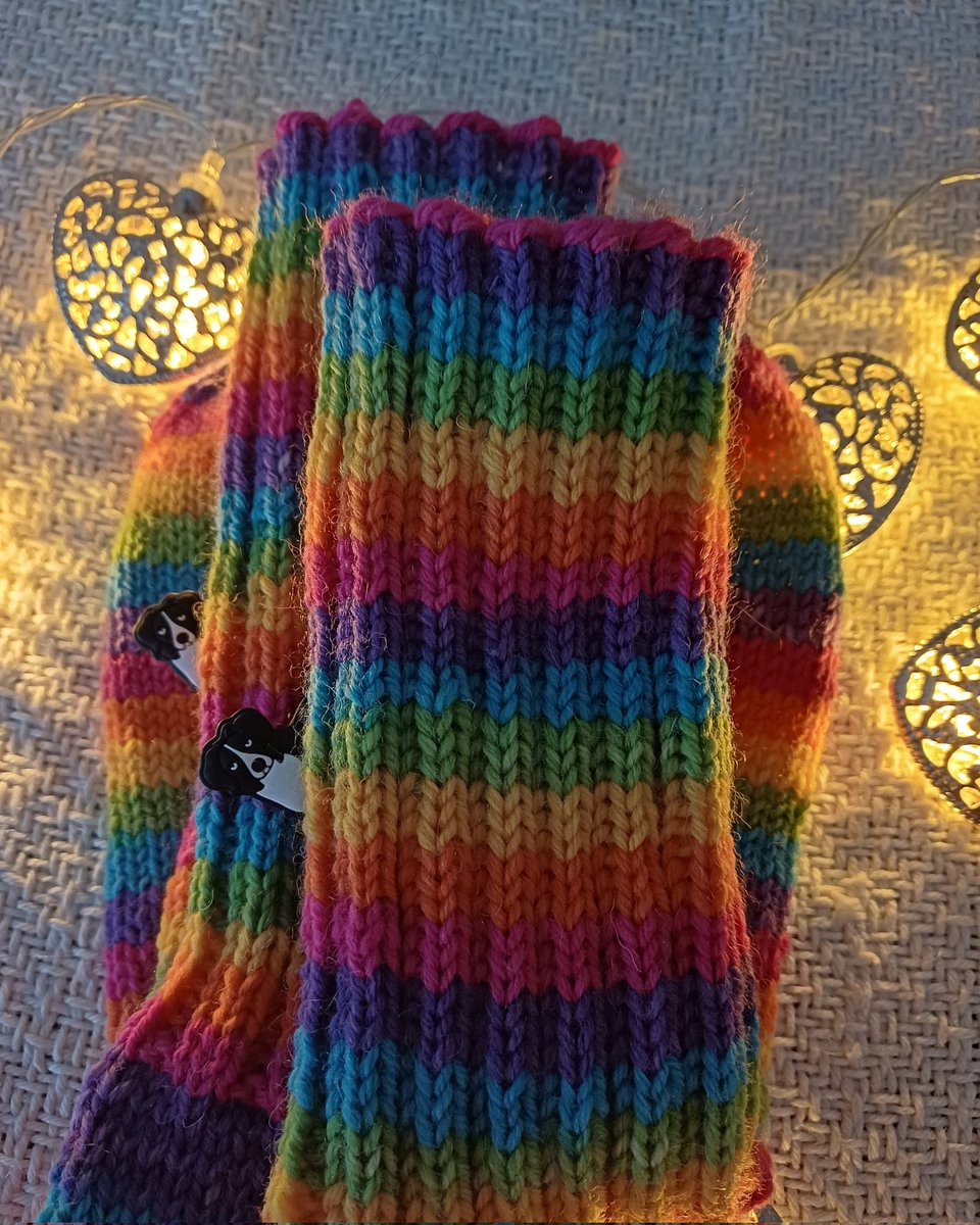 Tulossa pehmosia paketteja.  Käsityö on rakkaudella tehty lahja. 🩷