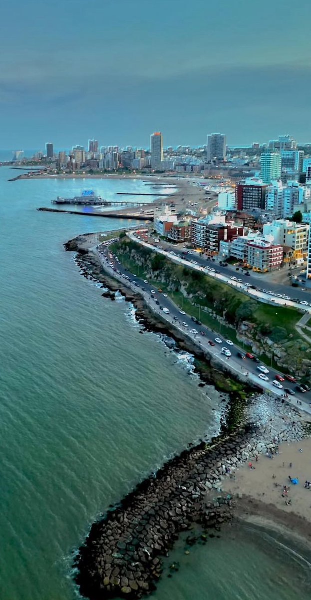 MximaReina1's tweet image. Buenos días a todos . ☁️