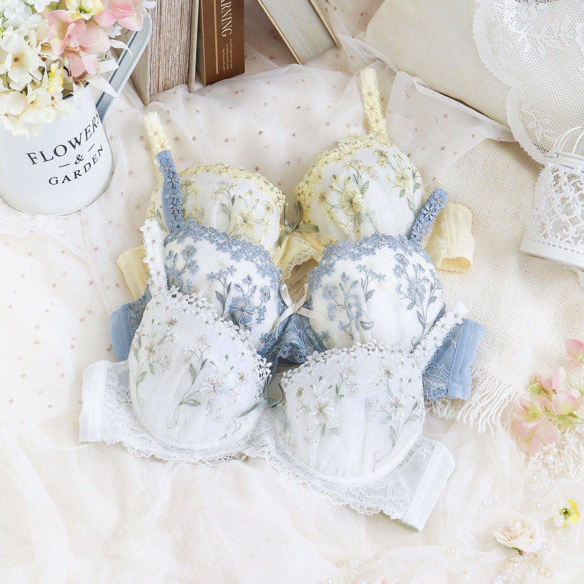 第1弾開催の12.3(水)より 人気のリバイバルシリーズ『レーナ』＆2025年