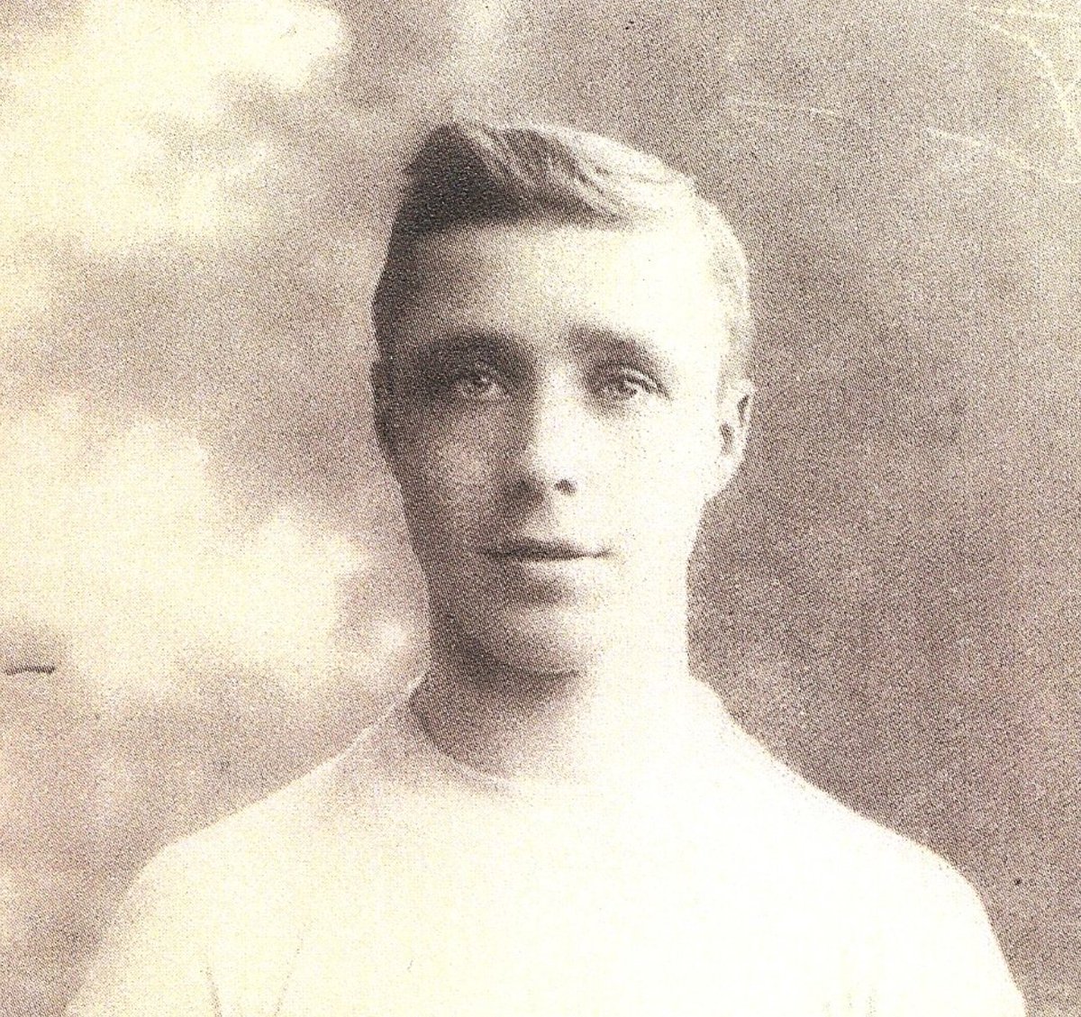 Today is Bedfordshire Day!

It marks the birthday of John Bunyan.

You can see a list of all Bedfordshire-born players to have appeared for the Hatters here*

hattersheritage.co.uk/players?birth-…

*Correct to end of 24/25 season