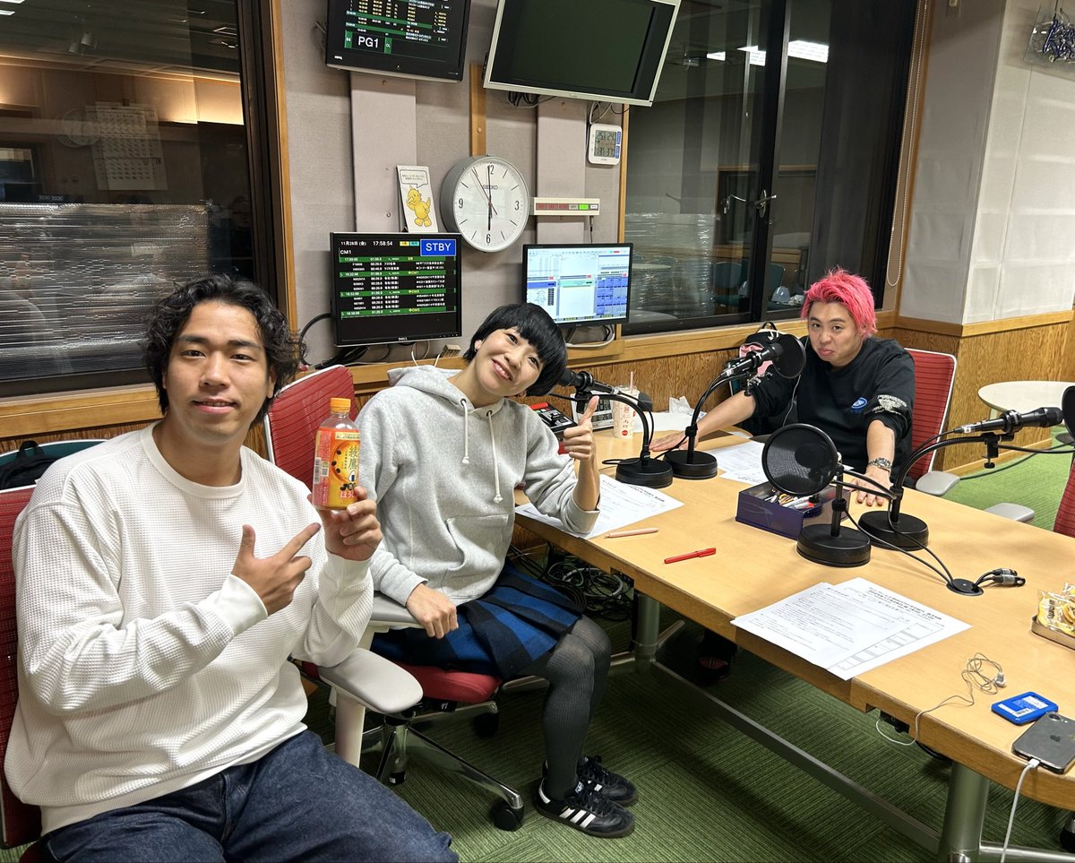 🔥#ファンファーレと熱狂 のラジオな奴ら🔥

夜6時〜9時まで  📻始まってます！
今週もよろしくです〜

📡ファンファーレと熱狂のラジオな奴ら Part1 KBS京都ラジオ 2025/11/28(金) 18:00-19:00 
radiko.jp/share/?t=20251… 

#ラジオな奴ら