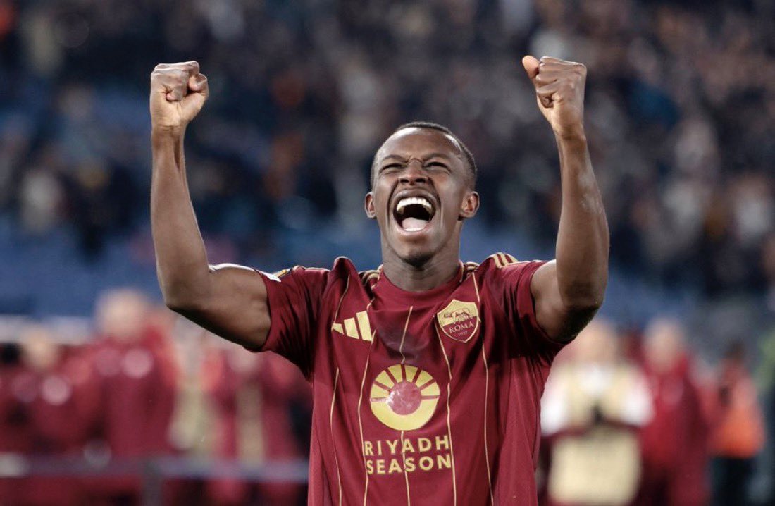 الله يرزقنا بواحد يحب الاهلي

مثل ماحب الاتحاد ونقل عبدالحميد لروما مقابل عوار