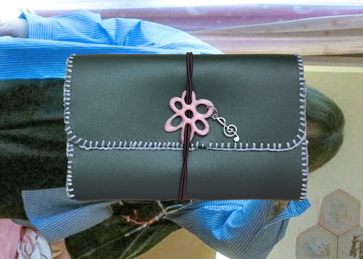 we_are_moody's tweet image. a few handmade A6 journals will be available at @hystcafe along with other moody goods on sunday! 12-6pm :)