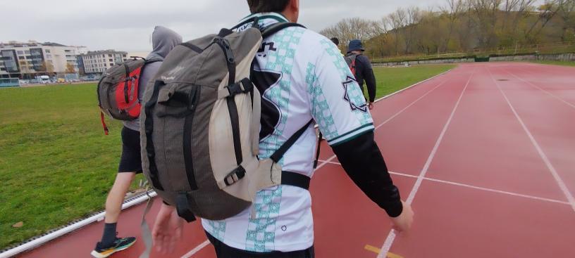 24/11 Los miembros de #EPRIF Baztán y #EPRIF Burguete de <a href="/mitecogob/">Transición Ecológica y Reto Demográfico</a> realizaron prueba física anual excluyente(pack-test) en las instalaciones deportivas de Burlada, a pesar de no contar con ropa deportiva uniformada y oficial,ni tener preparación física en su programación laboral