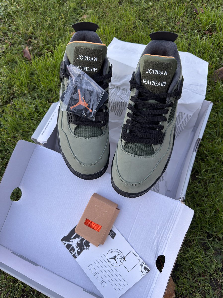 YeezyBoostLiao's tweet photo. Jordan 4 Retro OG SP Undefeated (2025)😍😍😍All sizes can be order 👀(only order)🎁🎁 https://t.co/VbEbZMmcyK
