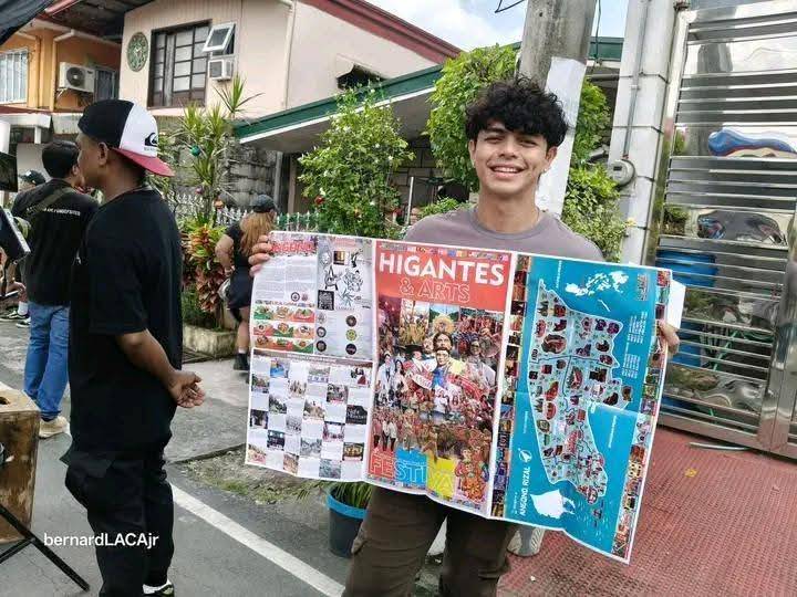Naremember ko nung una tong lumabas... hula-hulaan pa kung para san to?! Haha!

GEKOY RekonekSaPasko
REKONEK POSTER DROP