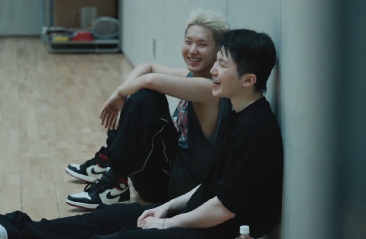 hw96ers's tweet image. soonhoon and their love of each other’s personal space