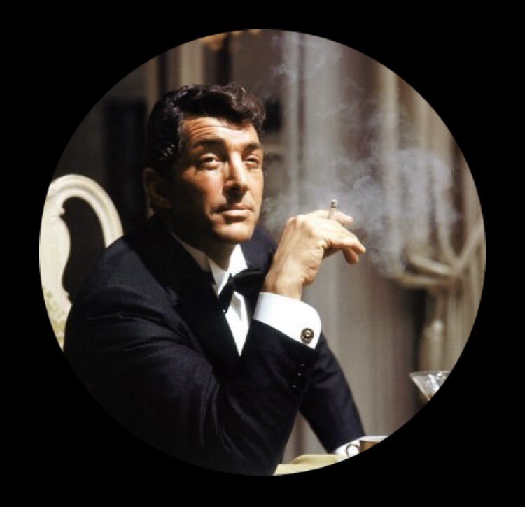 Dato histórico. 
Esto pasó de verdad,en Las Vegas cuando murió Dean Martin,las luces del Strip,de todos los casinos, se apagaron unos segundos en su honor.
Nunca se ha vuelto a hacer.
