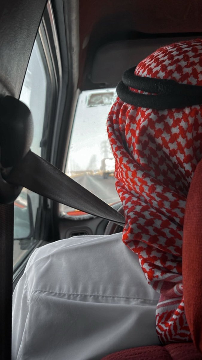 جعل زولك يا أبوي مايزول 
جعلني من وصالك ما خلى ❤️.