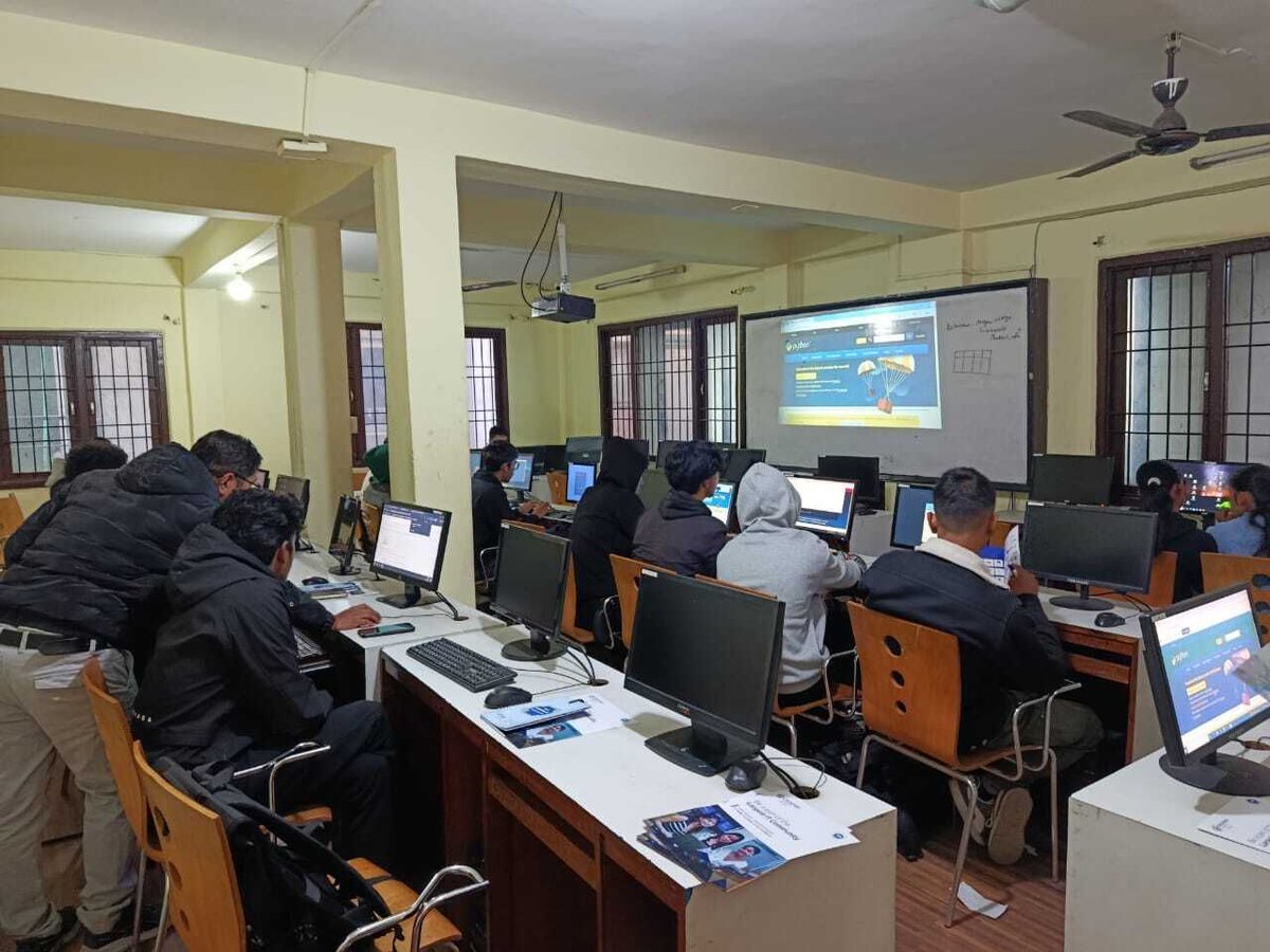 broadwayinfosys's tweet image. Ongoing Python training at Mega College!
We are guiding students to build a solid foundation in Python, helping them strengthen their core skills and prepare for advanced learning in the future.

#PythonTraining #BroadwayInfosys #MegaCollege #LearnPython #SkillBuilding