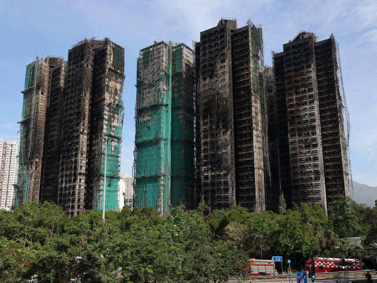 ani_digital's tweet photo. Hong Kong inferno death toll rises to 128 with 200 people still missing
Read @ANI Story | https://t.co/wT0uRywVmh
#HongKong #deathtoll #apartmentcomplex https://t.co/vSRzUgEsyy